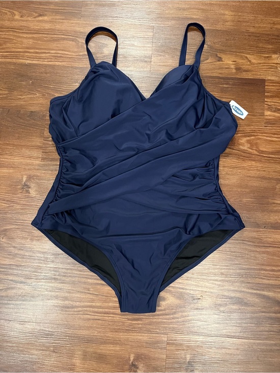 Old Navy Other - NWT Old Navy Wrap-Front Secret-Smooth Underwire Plus-Size Swimsuit Size 4X Plus
